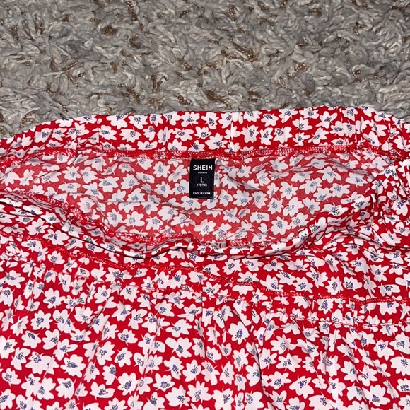 Red Floral Print Ruffled Skirt - Picture 5 of 8